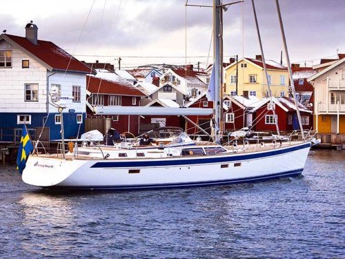 Hallberg Rassy 64