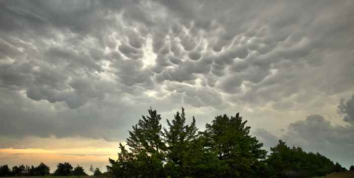 Resultado de imagen para nubes mammatus